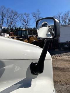 Freightliner Cascadia 125 Right Mirror