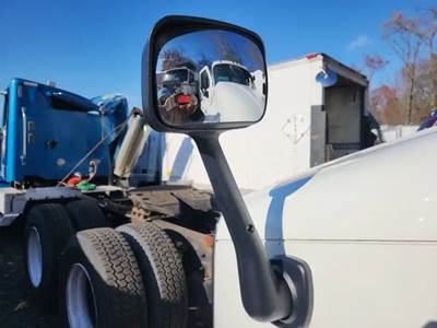 Freightliner Cascadia 125 Left Mirror