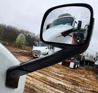 Freightliner Cascadia 126 Right Mirror