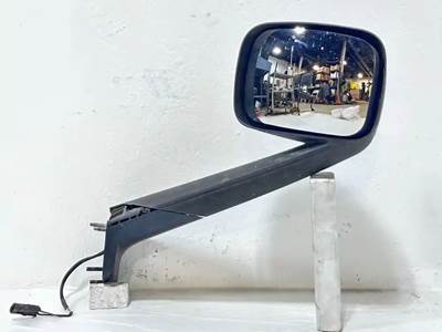 Freightliner Cascadia 126 Right Mirror