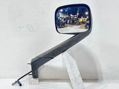 Freightliner Cascadia 126 Right Mirror