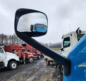 Freightliner Cascadia 126 Left Mirror