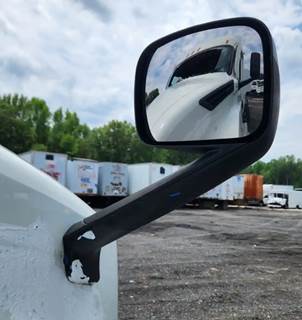 Freightliner Cascadia 126 Right Mirror