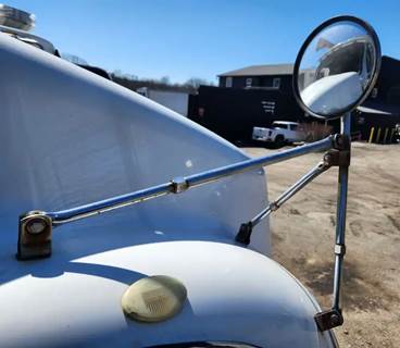 Freightliner M2 112 Right Mirror for a 2007 Freightliner M2 112 Medium Duty