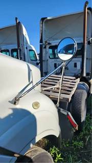 Freightliner M2 112 Right Mirror for a 2017 Freightliner M2 112 Medium Duty