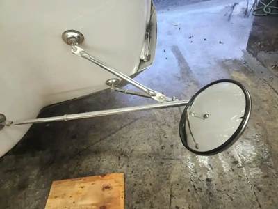 Kenworth T660 Right Mirror