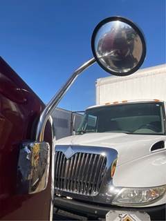 Kenworth T680 Right Mirror