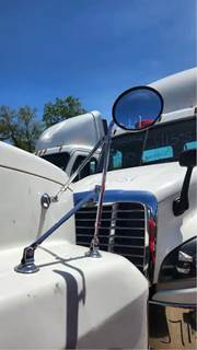 Mack Pinnacle Right Mirror