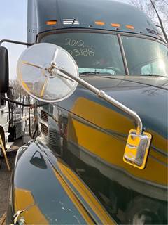 Mack Pinnacle CXU613 Right Mirror for a 2012 Mack CXU613