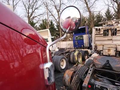 Mack Pinnacle CXU613 Right Mirror for a 2016 Mack CXU613