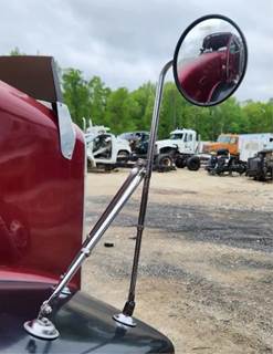 Peterbilt 385 Right Mirror