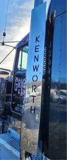 Caterpillar 3406 Muffler Shield for a 2000 Kenworth W900