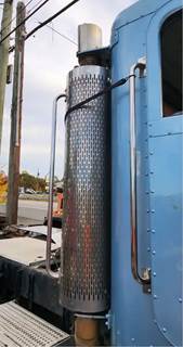 Caterpillar C15 Muffler Shield for a 2002 Peterbilt 379