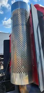 Caterpillar C13 Muffler for a 2005 International 9200I