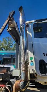 Caterpillar C13 Muffler for a 2017 International CT660