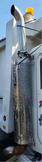 Caterpillar C15 Muffler for a 2006 Peterbilt 379