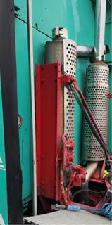 Caterpillar C15 Muffler for a 2001 Kenworth T2000