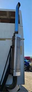Cummins ISX Muffler for a 2004 International 9400I