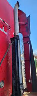 Detroit Series 60 Muffler for a 2004 Freightliner Columbia 120