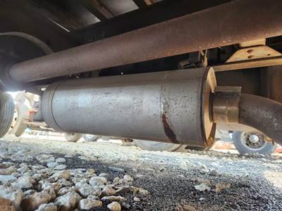 Isuzu 6HK1-TC Muffler for a 2002 Isuzu FSR