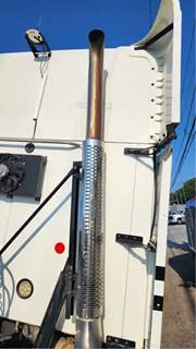 Mack MP8 Muffler for a 2020 Mack Anthem