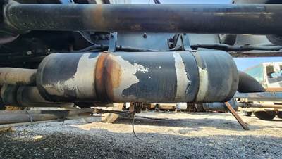 Mercedes-Benz MBE 900 Muffler for a 2005 Sterling ACTERRA