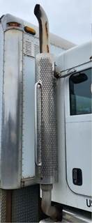 Paccar PX-9 Muffler for a 2016 Peterbilt 337