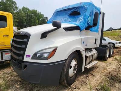 Freightliner Cascadia 126 Truck