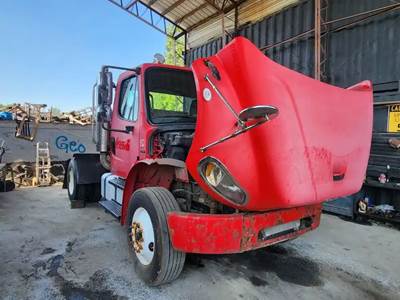 Freightliner M2 106 Truck