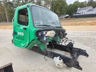 Freightliner M2 106 Truck