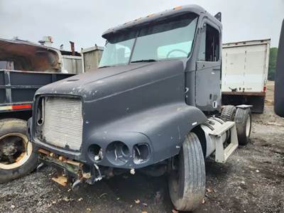 Freightliner ST112 Truck