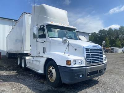 Freightliner ST120 Truck