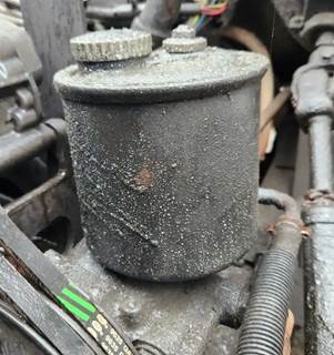 Ford F-700 Power Steering Reservoir for a 1996 Ford F700