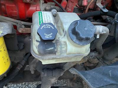 Freightliner Cascadia 113 Power Steering Reservoir