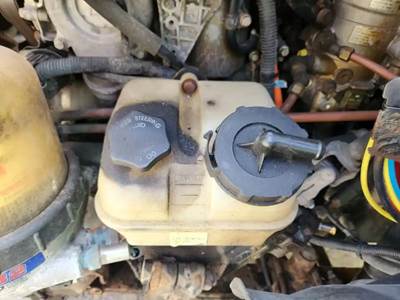 Freightliner Cascadia 113 Power Steering Reservoir