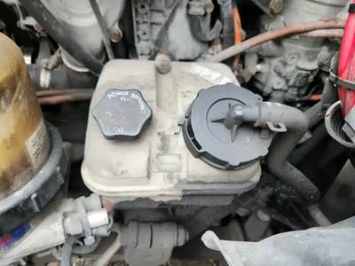 Freightliner Cascadia 113 Power Steering Reservoir