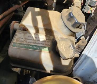 Freightliner Cascadia 113 Power Steering Reservoir