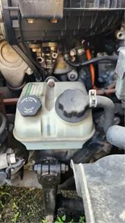 Freightliner Cascadia 113 Power Steering Reservoir