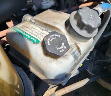 Freightliner Cascadia 116 Power Steering Reservoir for a 2019 Freightliner Cascadia 116 Day Cab