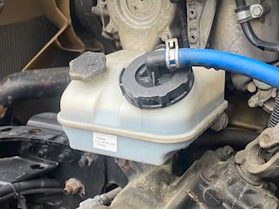 Freightliner Cascadia 125 Power Steering Reservoir