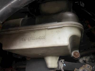 Freightliner Cascadia 125 Power Steering Reservoir