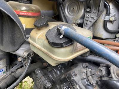 Freightliner Cascadia 125 Power Steering Reservoir