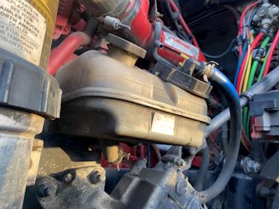 Freightliner Cascadia 125 Power Steering Reservoir
