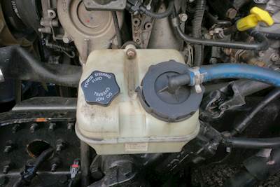 Freightliner Cascadia 125 Power Steering Reservoir