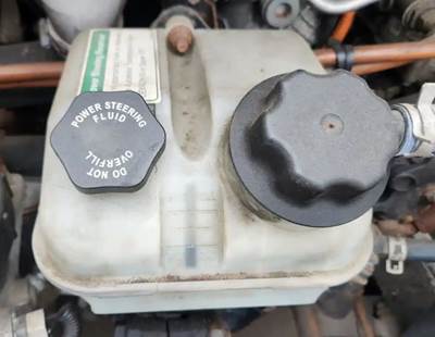 Freightliner Cascadia 125 Power Steering Reservoir