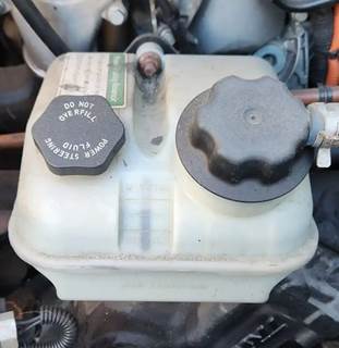Freightliner Cascadia 125 Power Steering Reservoir