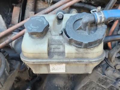 Freightliner Cascadia 125 Power Steering Reservoir