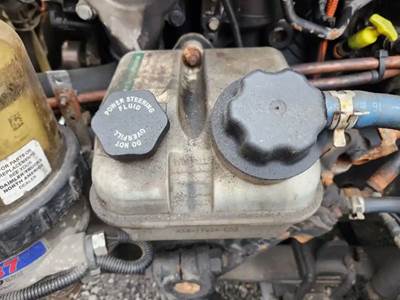 Freightliner Cascadia 125 Power Steering Reservoir