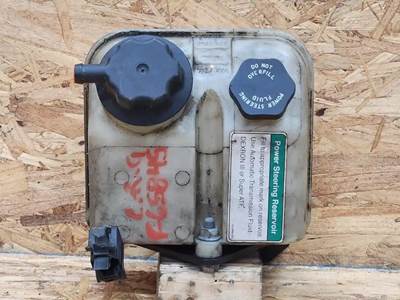 Freightliner Cascadia 126 Power Steering Reservoir
