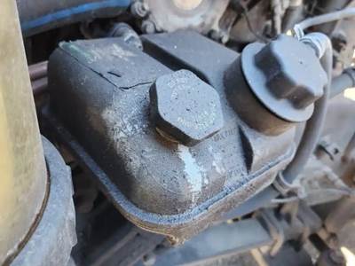 Freightliner Cascadia 126 Power Steering Reservoir